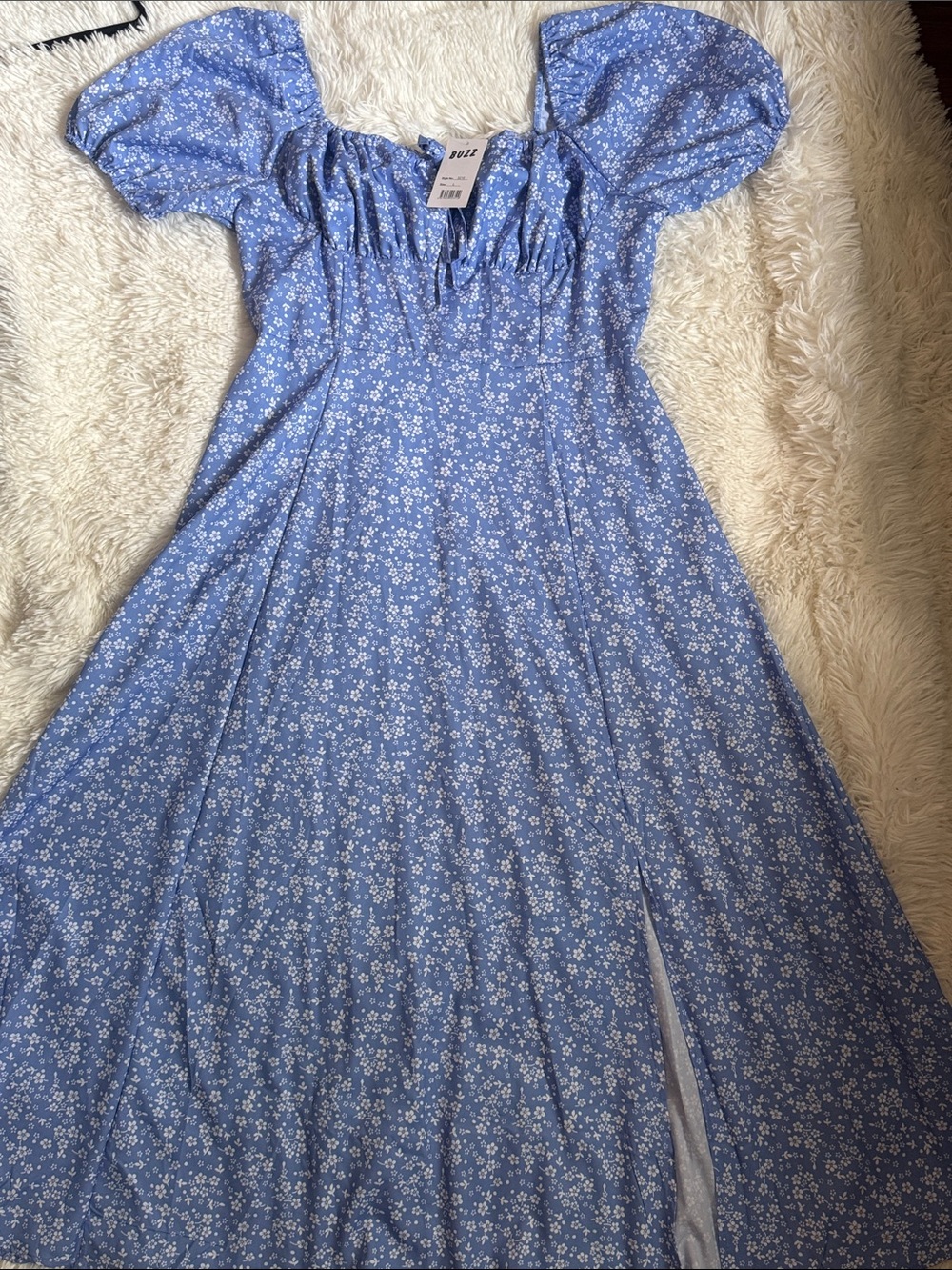NWT Blue  Floral Puff-Sleeve wimensDress